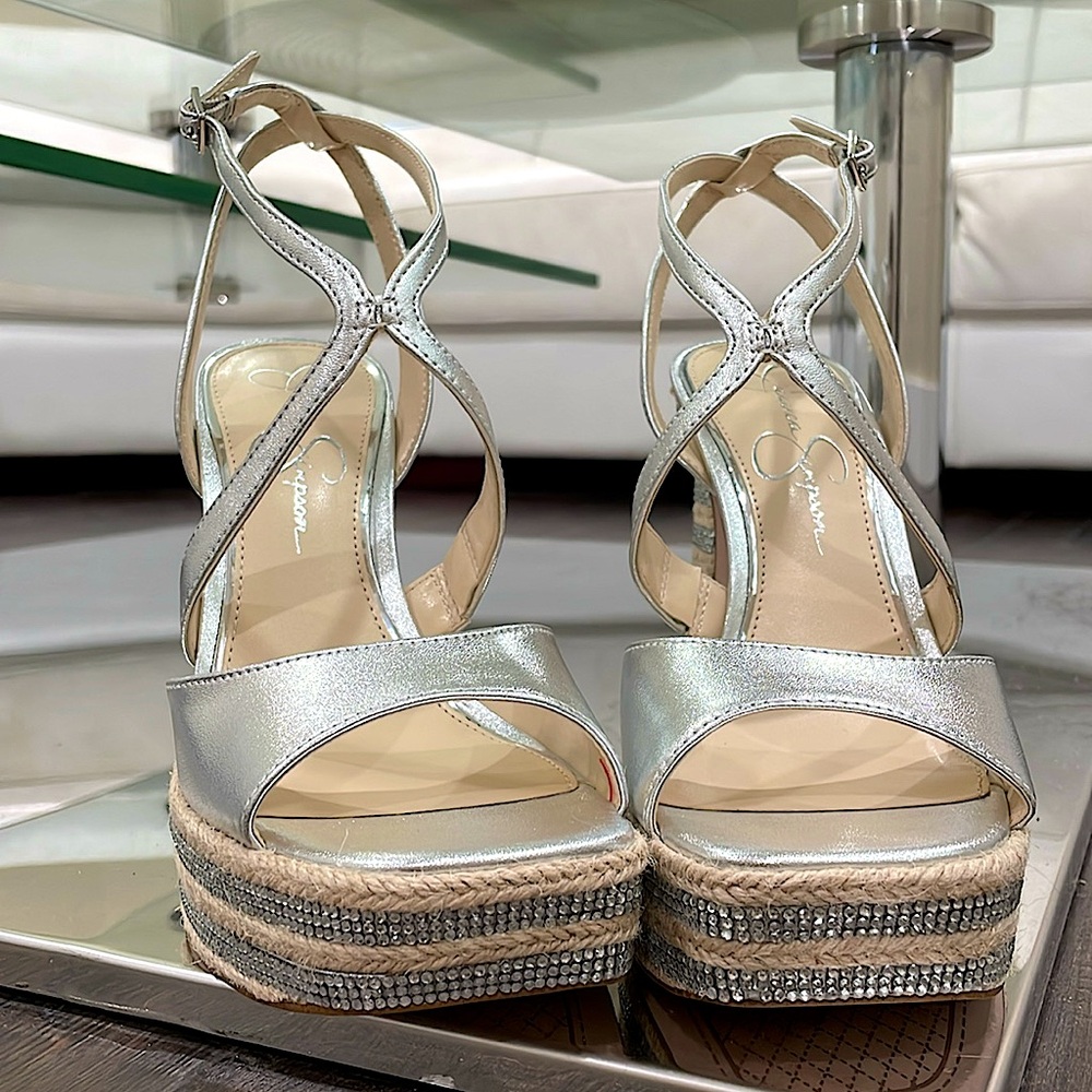 NIB Jessica Simpson silver rhinestone crystal platform chunky embellished heels
